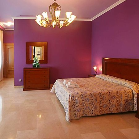 Villa With 4 Bedrooms In Las Lagunas De Mijas, With Wonderful Mountain Dış mekan fotoğraf